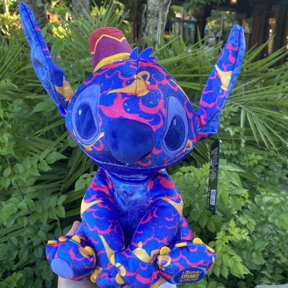 Stitch Crashes ALADIN & SLEEPING BEAUTY! - Picture 7 of 9